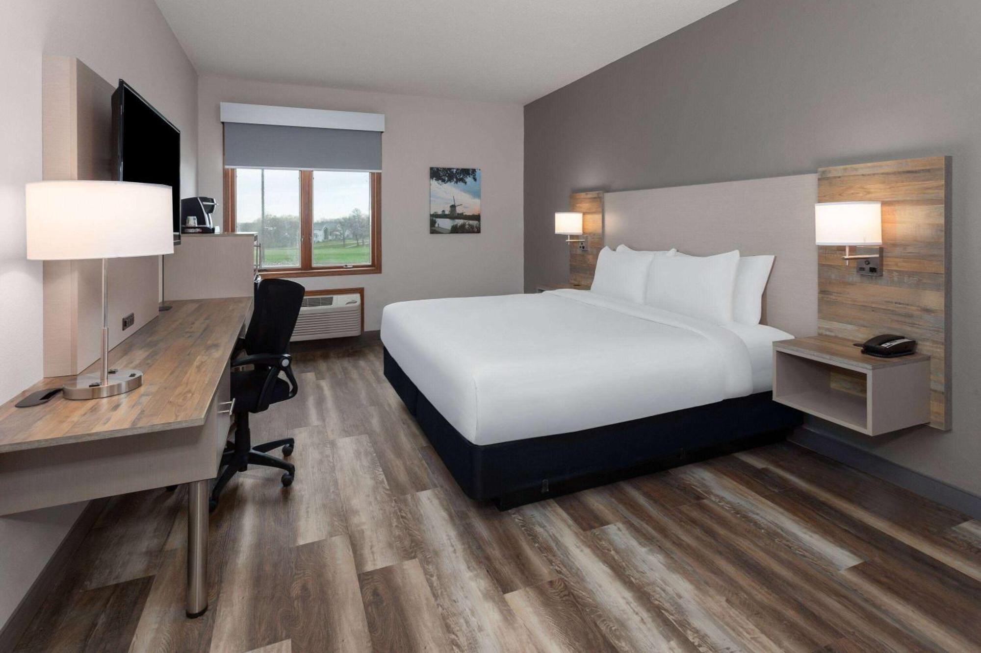 Links Bos Landen Hotel & Spa Of Pella, Trademark By Wyndham ภายนอก รูปภาพ