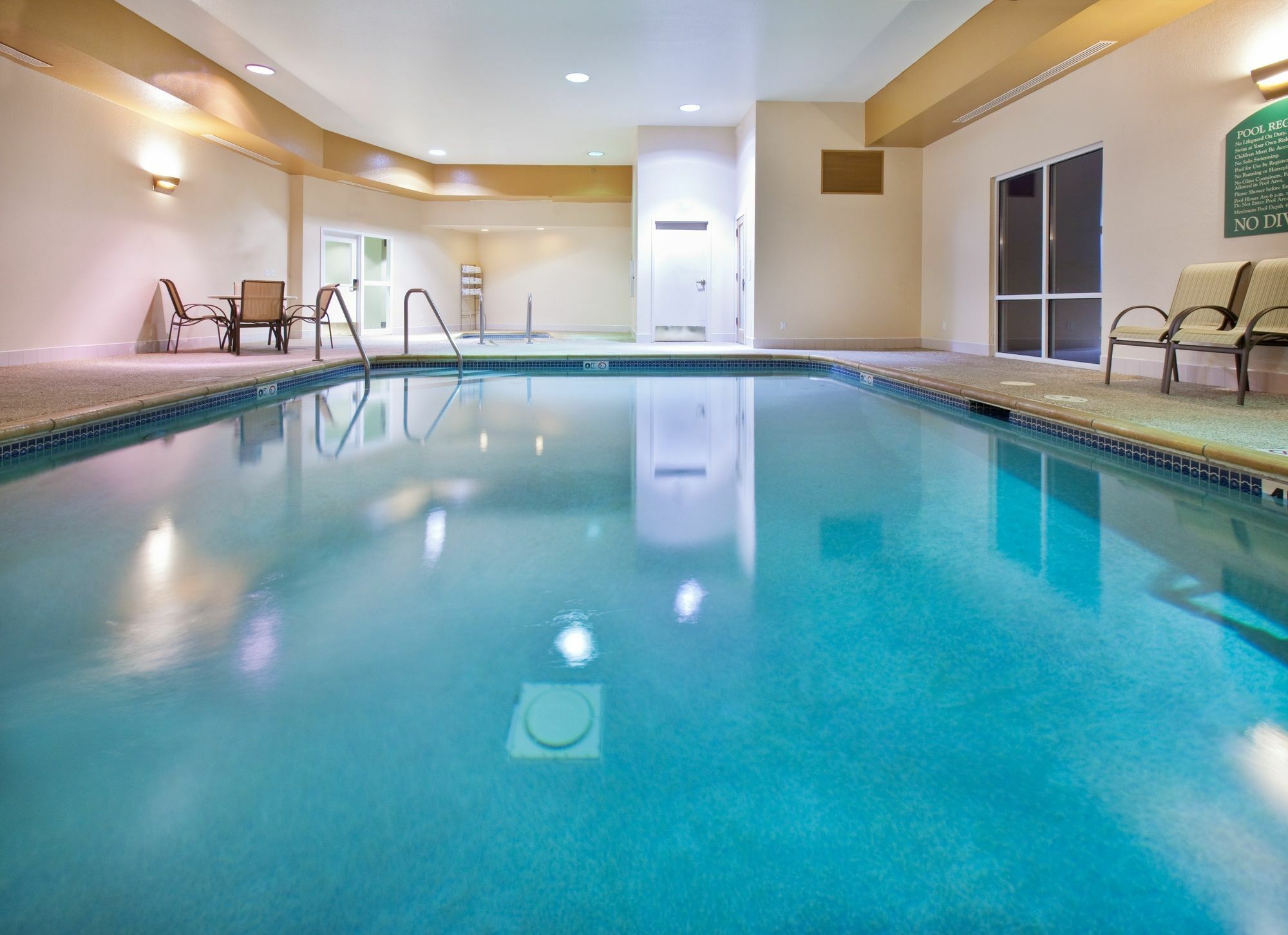 Links Bos Landen Hotel & Spa Of Pella, Trademark By Wyndham ภายนอก รูปภาพ